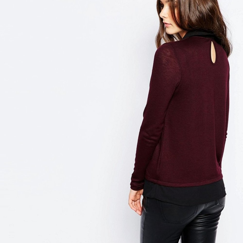 Like NEW Maroon Lightweight Sweater with Black Sheer Collar and Hemline Sz 8 - Picture 2 of 9